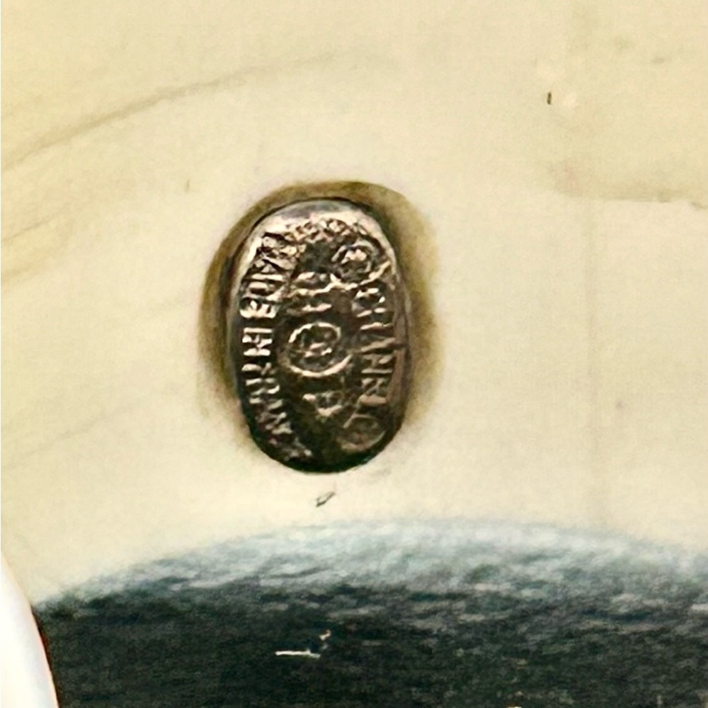 CHANEL Coco logo White & Black Ring Authentic - Picture 10 of 11